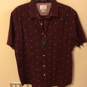 NWT men’s burgundy button shirt